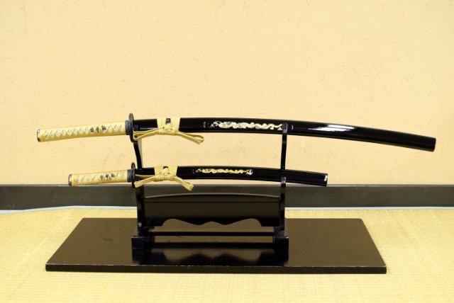 金ニシキヘビ（肋差） 日本刀 模造刀 居合刀 金ニシキヘビ（肋差