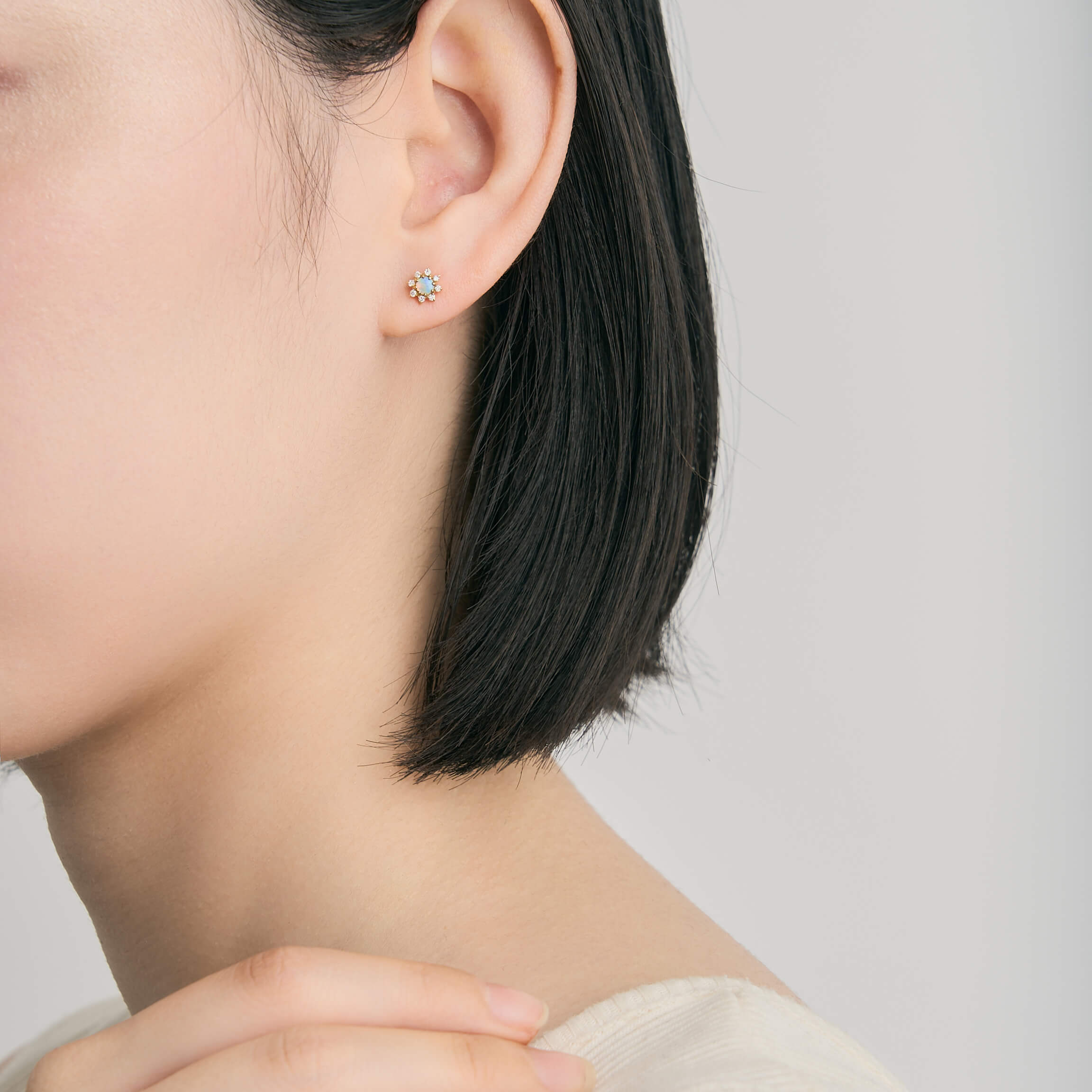 K18 誕生石×ダイヤモンド スタッドピアス （10月：オパール）- me