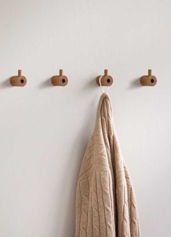 Moebe Wooden wall hook, oak | Finnish Design Shop