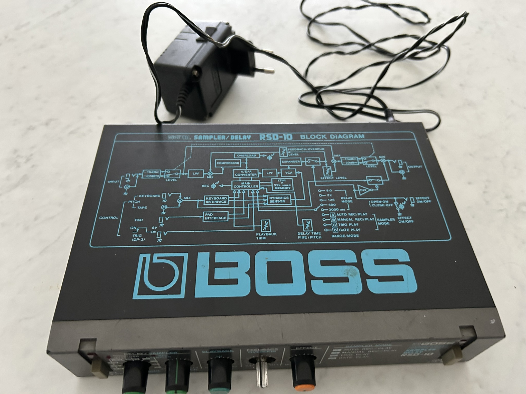 RSD-10 Digital Sampler/Delay Boss - Audiofanzine