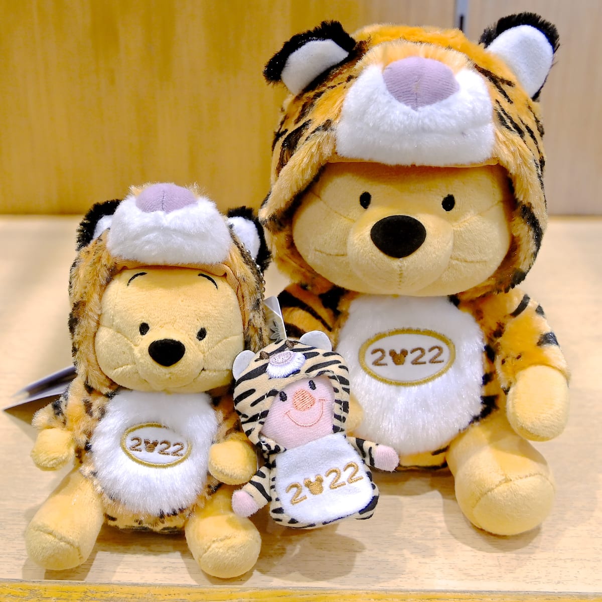 ミッキーたちが寅(トラ)になりきり！“東京ディズニーリゾートのお正月