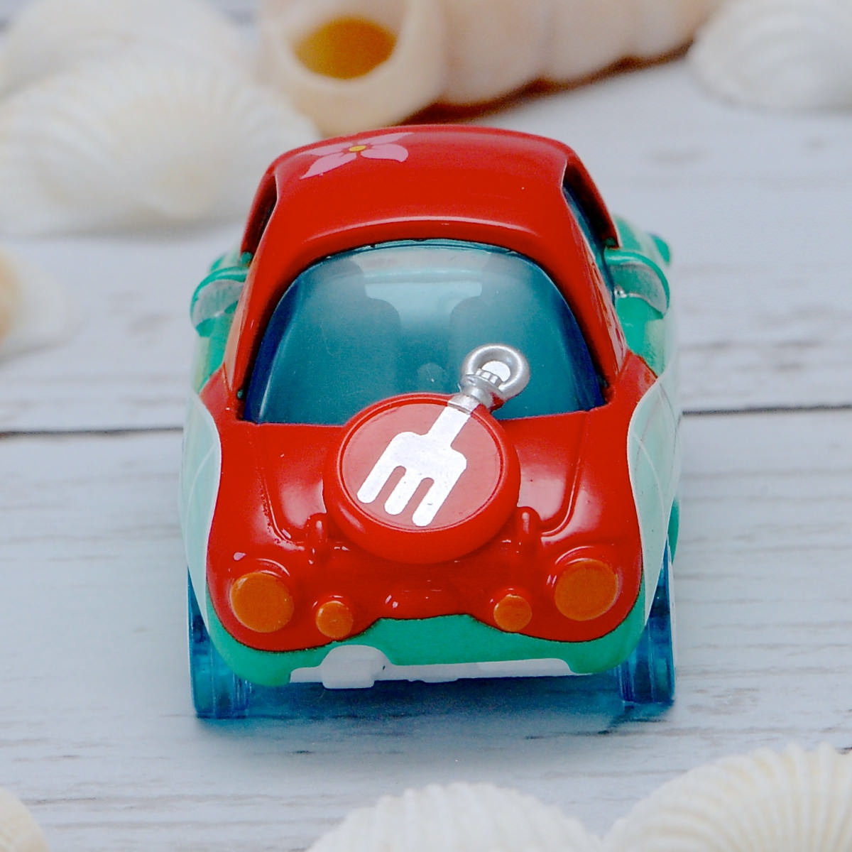 アリエルたちの涼しげなトミカ！ディズニーモータース セブン＆アイ