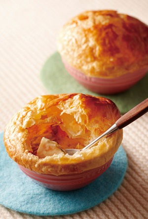 ル・クルーゼ＞のストーンウェア。かわいいだけじゃないその実力とは