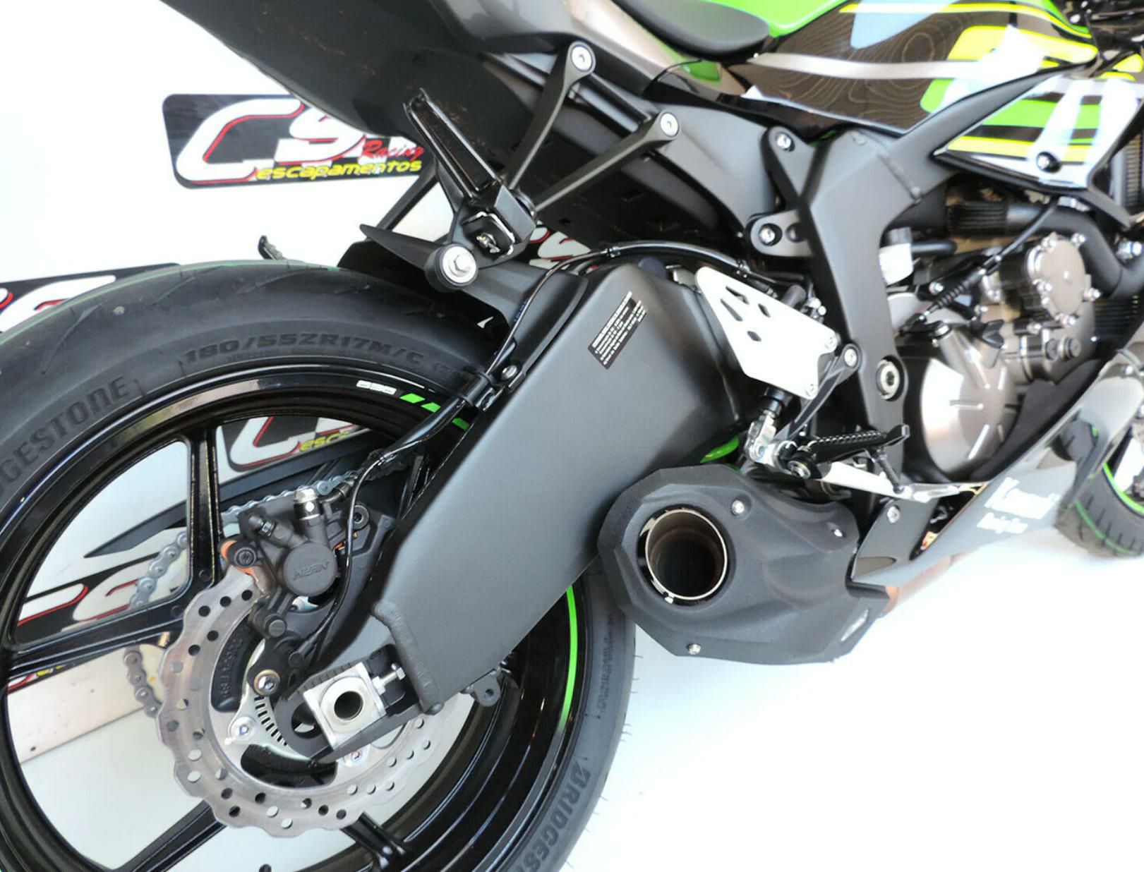 カワサキ ZX6R 19～23 スリップオンマフラー CS レーシング | バイク