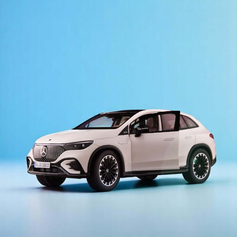 Mercedes-Benz EQE SUV AMG Line - Realistic Model