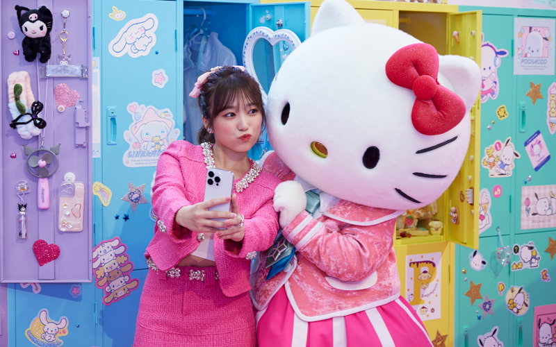 キティちゃんとの自撮りも♡元IZ＊ONE・矢吹奈子さん登場！韓国