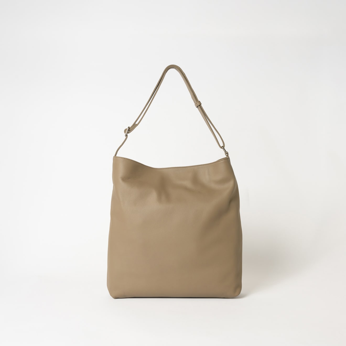 本革銀付きワンショルダーバッグ ベージュ | ONLY ONLINE STORE