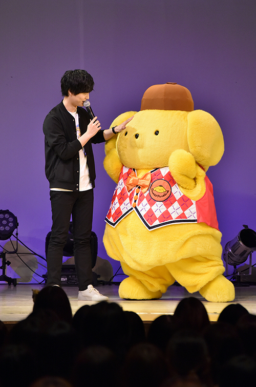 画像満載］サンリオキャラと触れ合う西山＆梅原にほっこり！『学園