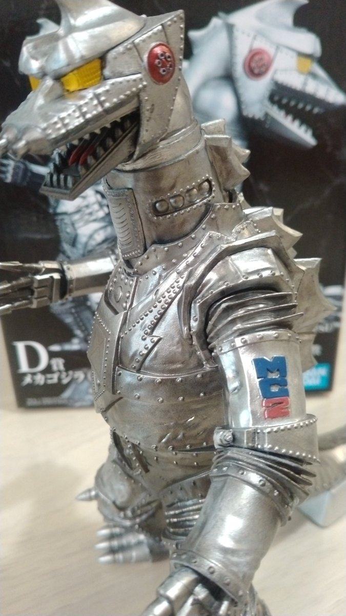 D賞メカゴジラ開封！ 大きさはムビモンぐらい。 画像よりも汚し塗装が