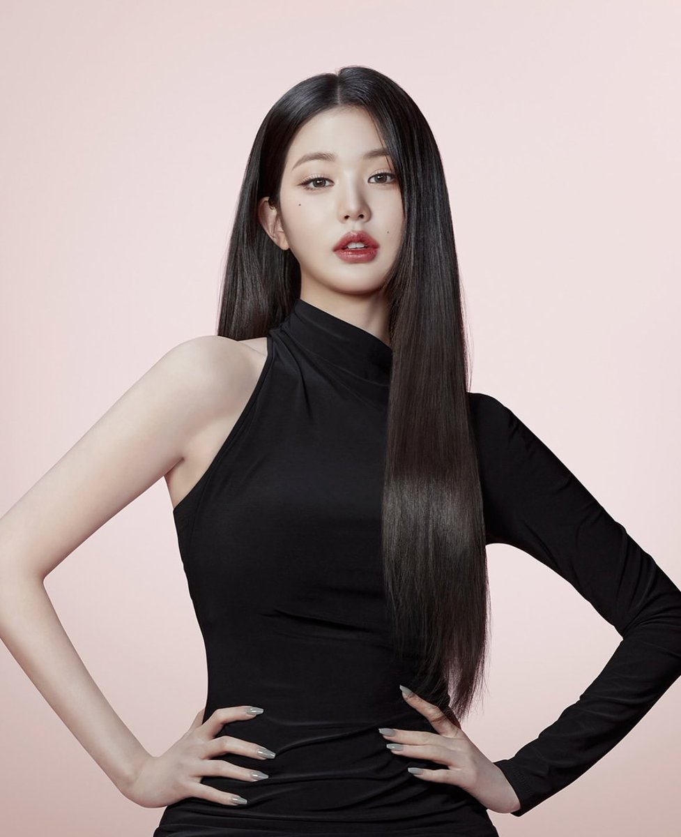 IVE ウォニョン for dyson beauty