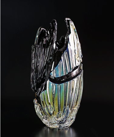 銀座 蔦屋書店】作品を壊し、継ぐことで創作する異色のアーティストの