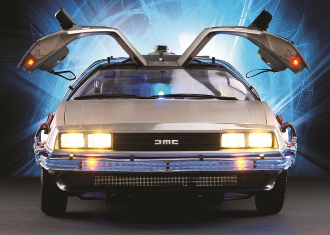 世界で最も有名となったタイムマシン、あの「デロリアン」が大迫力の1