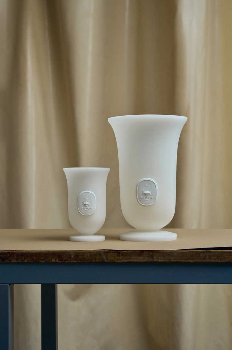 Diptyqueより、ワックスを再解釈したフラワーベースが登場 │ QUI
