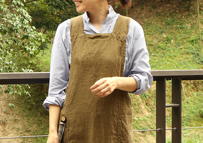 Lino e Lina] フルエプロン アニタ カーキグリーン | 森の8カテン