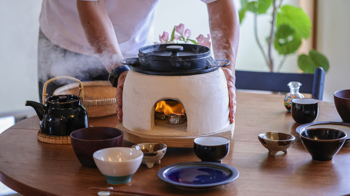 おうちで旅館気分を味わえる！コツいらずのかまどごはん鍋「釜くらさん」