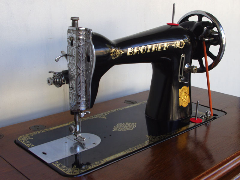 No.506 Brother ブラザー製 家庭用足踏みミシン：アンティークミシン