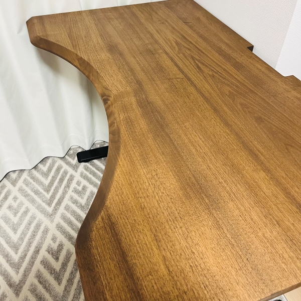 クルミのデスクを作成 - 木材通販のマルトクショップ