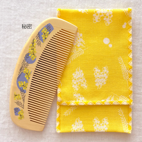 くろちく 椿堂 潤いつげ櫛 ケース付 つげ櫛 本つげ くし 椿/薔薇と蝶