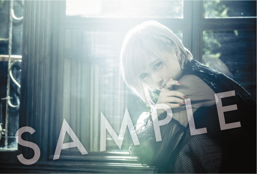 ReoNa、デビューシングル「SWEET HURT」店舗購入者特典の絵柄を公開