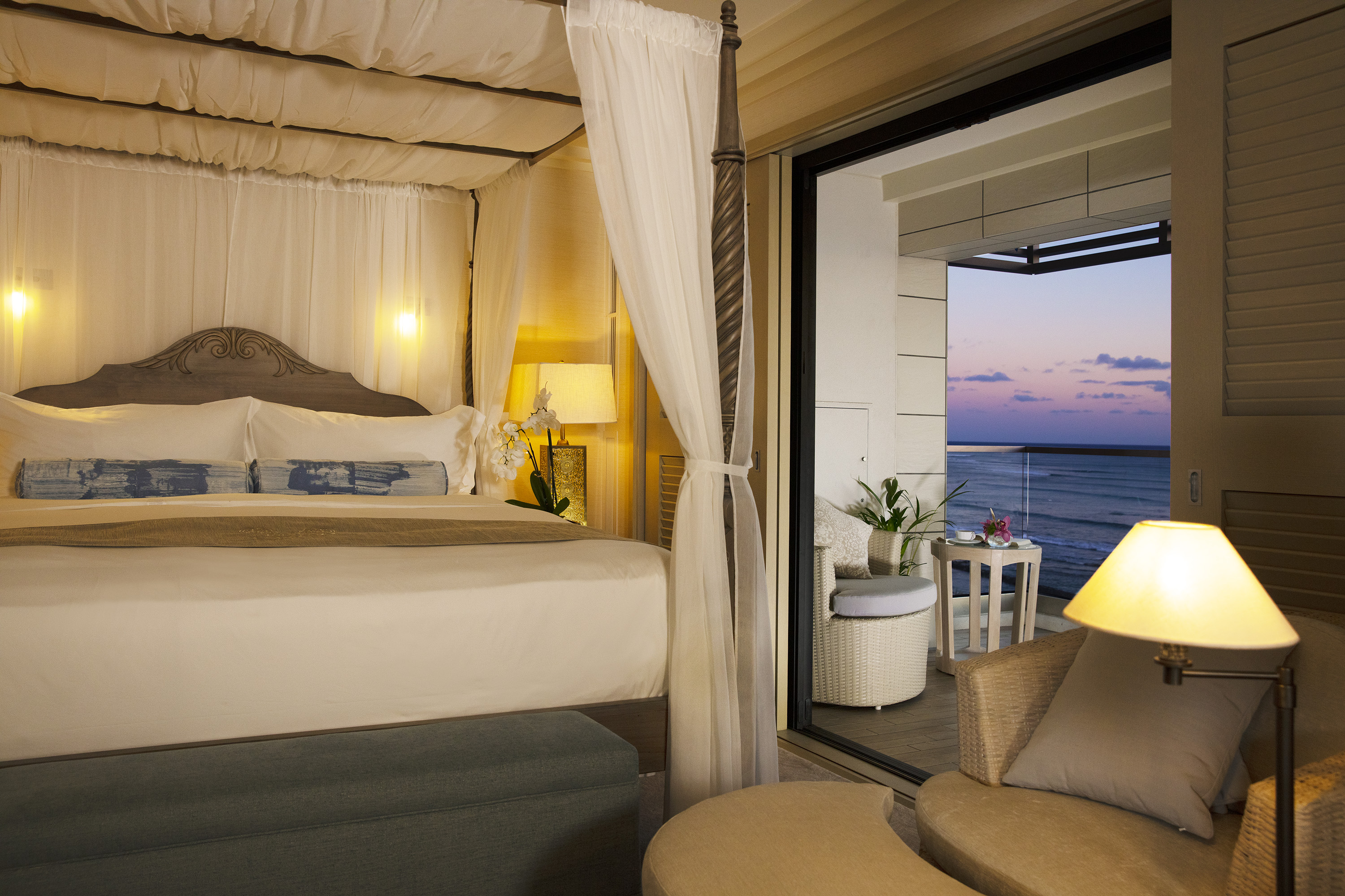 ESPACIO The Jewel of Waikiki - Sunset Magazine