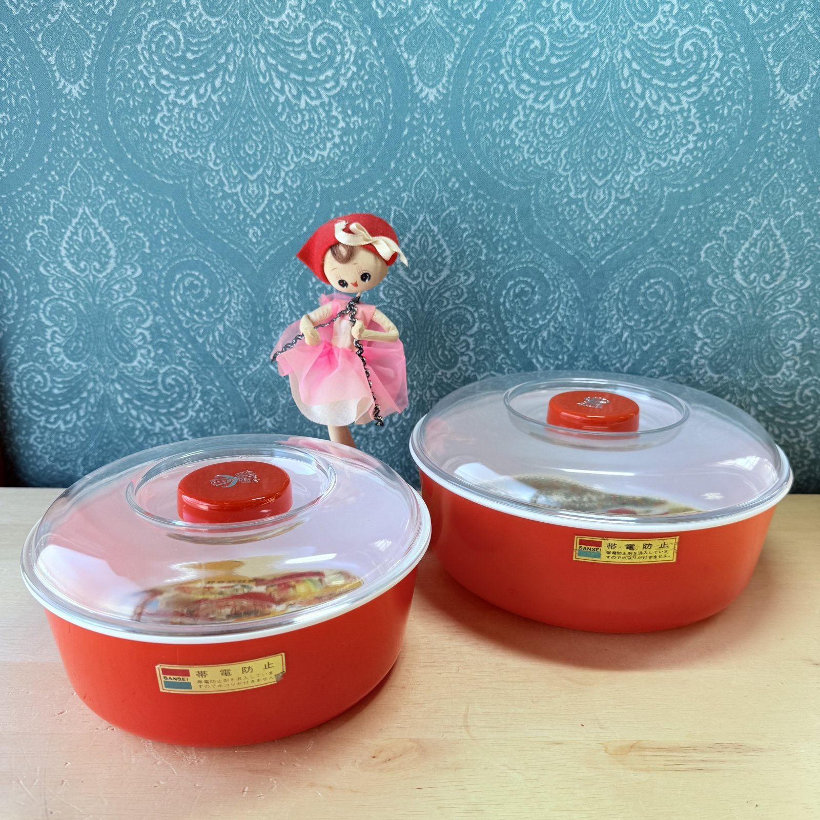 レトロポップ サンセイサロンポット蓋付きキャニスター 赤 各サイズ ZB4