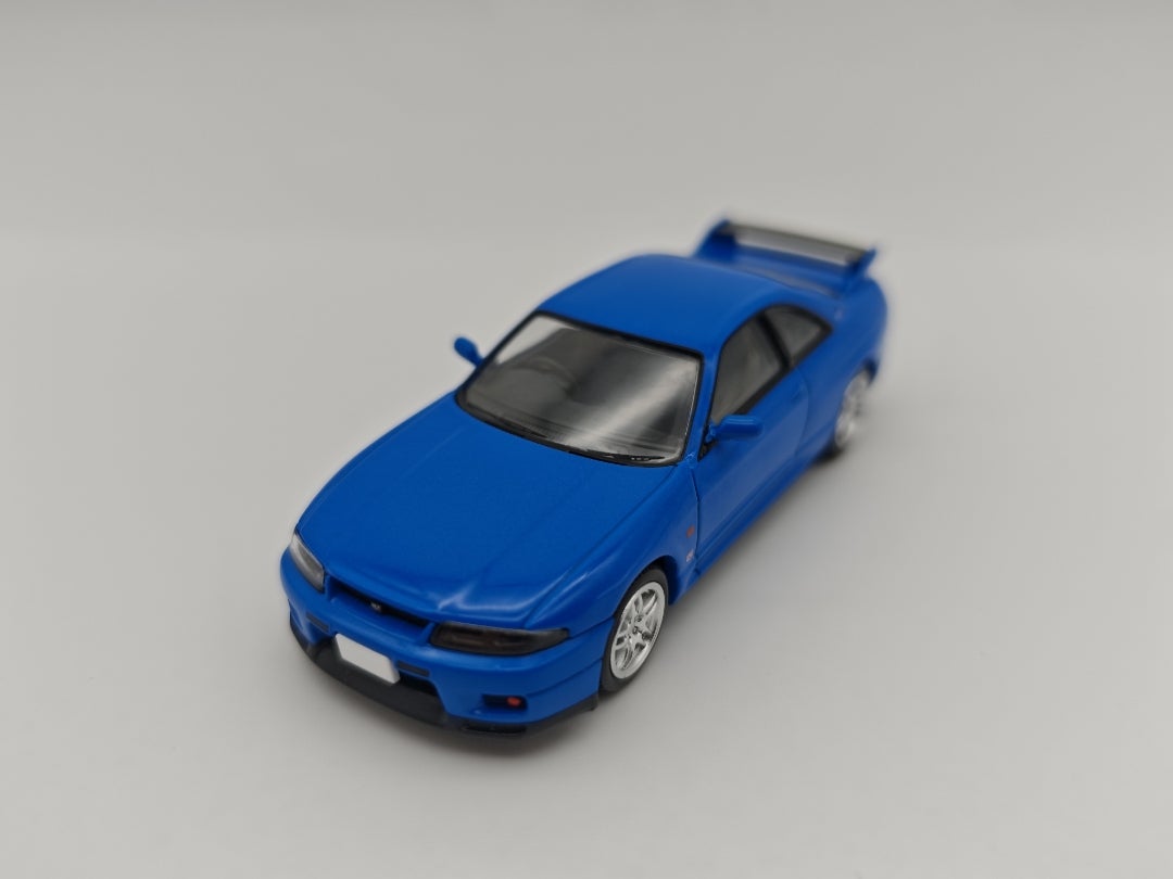 トミカ】リミテッドヴィンテージNEO ニッサン スカイラインGT-R R33 LM