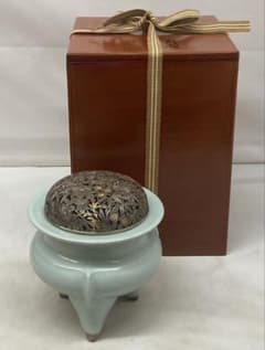 B507s「青瓷袴腰 香炉」諏訪蘇山作純銀四君子肉彫火舎 松與堂造 共箱