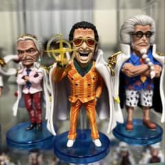 ワンピース フィギュア 黄猿 希少 ボルサリーノ 海軍 海外 ワーコレ m4