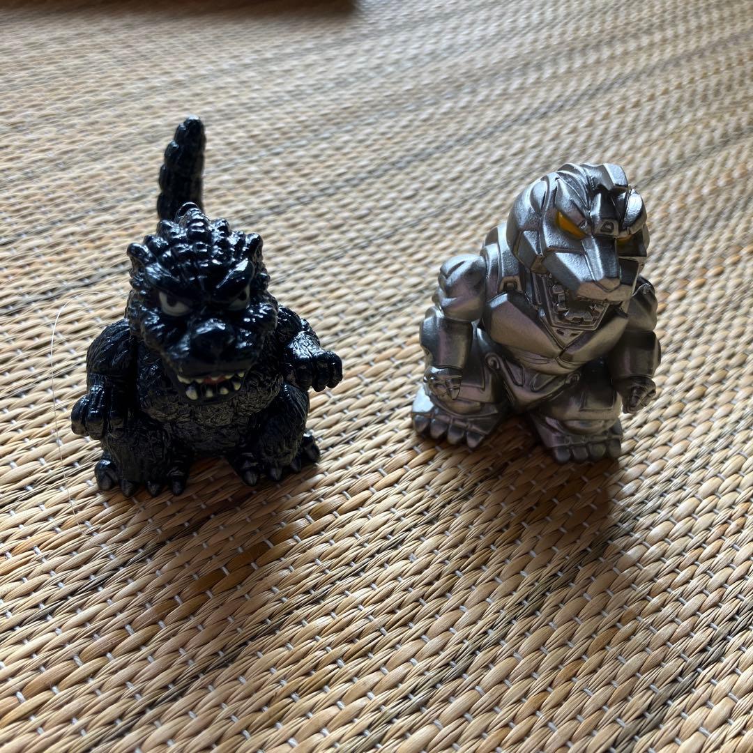 ゴジラ フィギュア 2体セット プレイメイトトイズ】 ゴジラ×コング 新しい帝国 ゴジラVSシモ