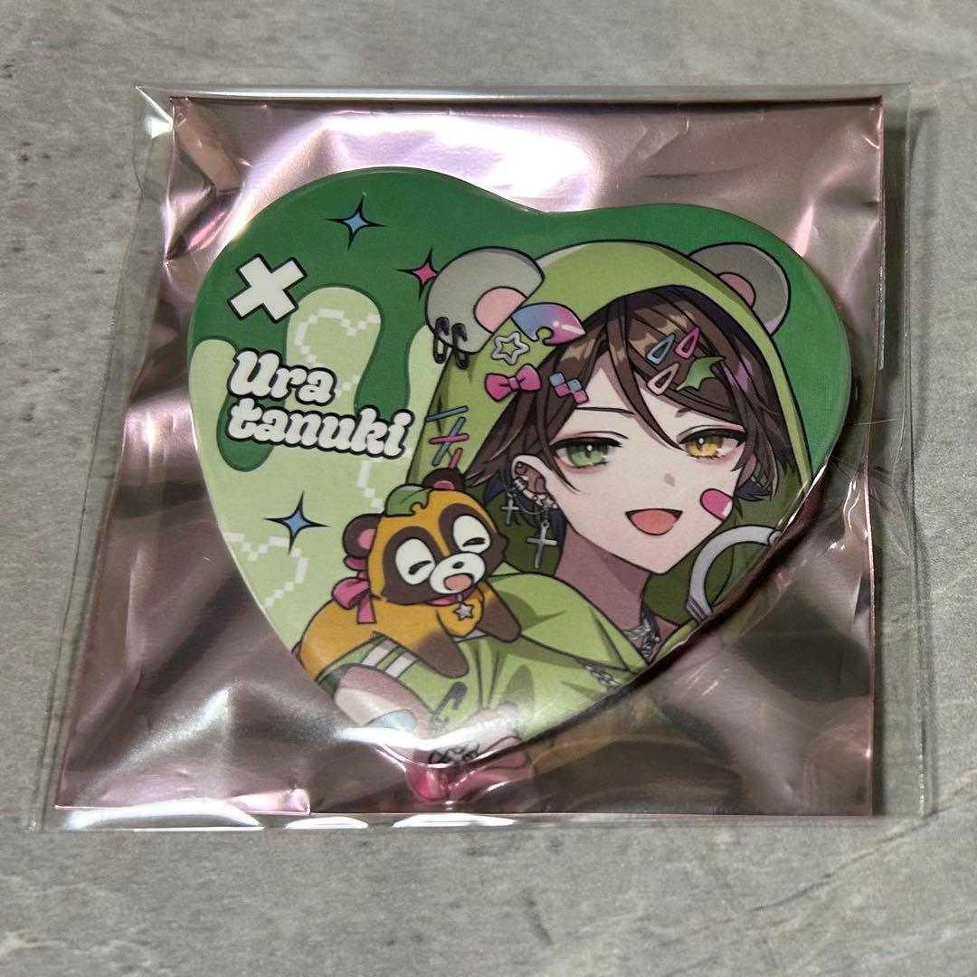 うらたぬき 缶バッジ 等身 そまうさ そらまふうらさか2026 - メルカリ