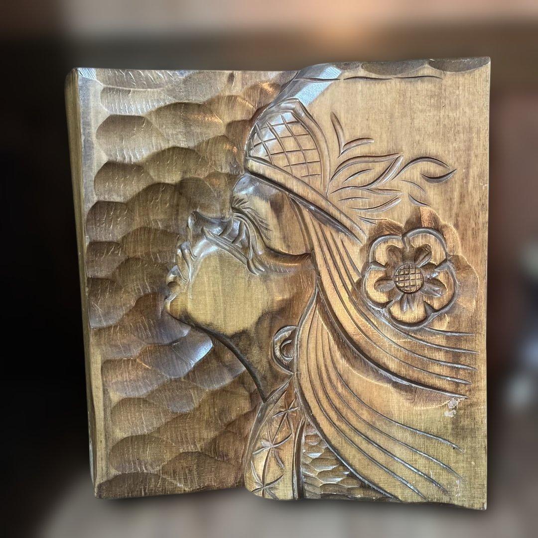 北海道アイヌ木彫り壁掛け 作品 アート ピリカメノコ - メルカリ