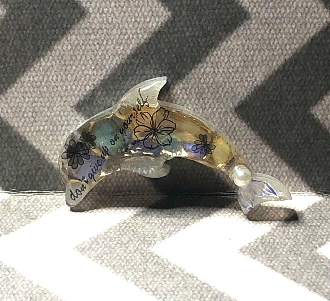 レジンヘアゴム ドルフィンステンドグラス調(A) 楽天市場】レジン ステンドグラスの通販