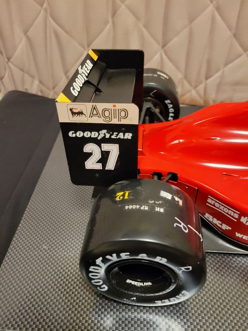 ロッソ 1/8スケール フェラーリ643 ミニチャンプス1/18 アイルトンセナ