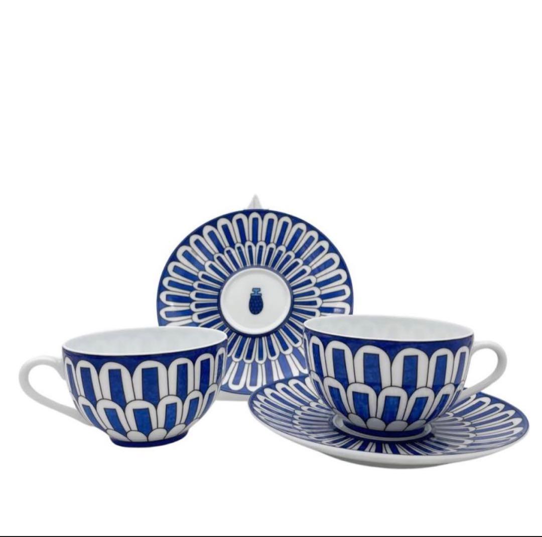 新品】エルメス ティーカップアンドソーサー（ブルーダイユール)2客