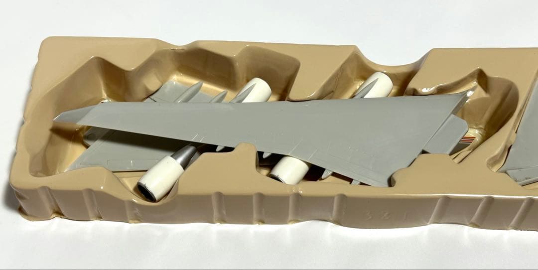 hogan 1/200 アシアナ航空 B747-400 - メルカリ