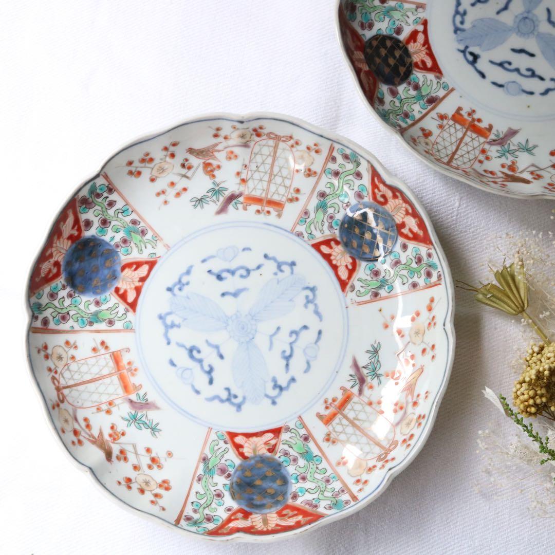 時代色絵伊万里 さわやかな赤絵に梅と鶯鳥籠図七寸皿プレート2枚 骨董