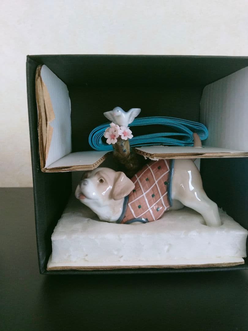 最終値下げ】新品 リヤドロ「blossoms for the puppy」 - メルカリ
