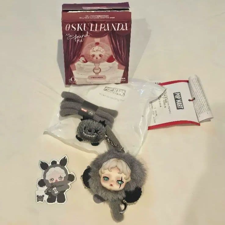 期間限定出品【POPMART 】スカルパンダ ぬいぐるみストラップ シークレット POP MART（ポップマート） 【正規品保証 毎日発送 ラッピング可