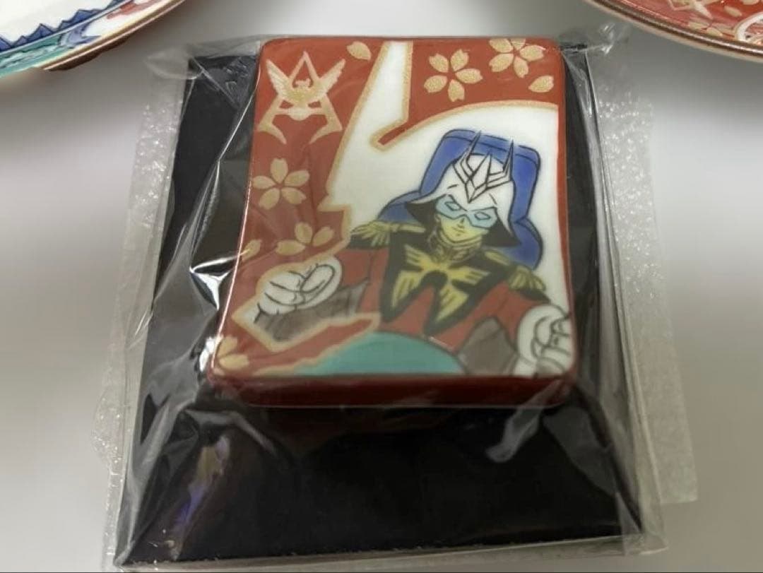 限定品】ガンダム 九谷焼 豆皿5枚＆箸置き2個セット（バラ売り不可