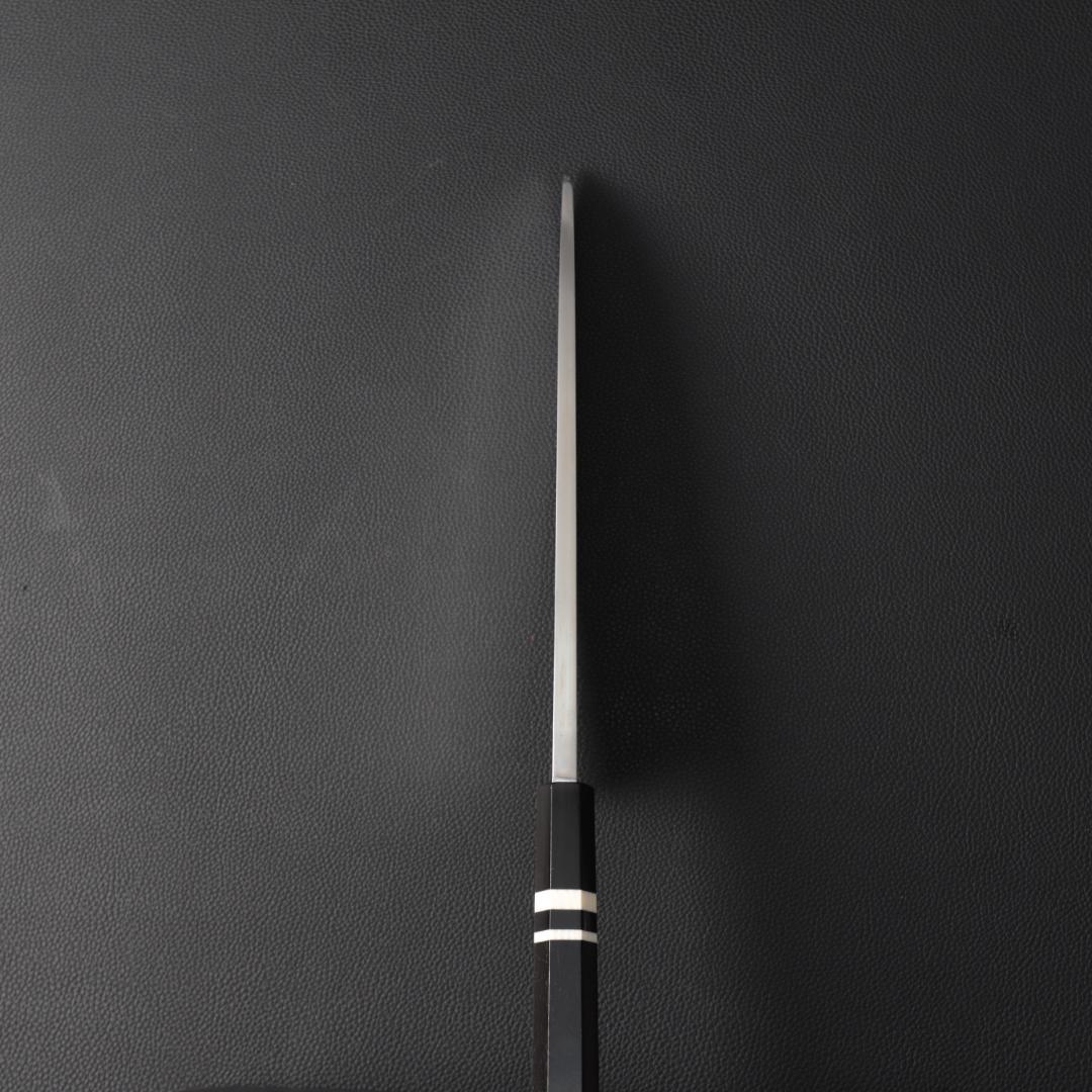 10672鏡面仕上げ出刃包丁 8寸 刺身包丁 本出刃 黒檀黒水牛角白三本巻