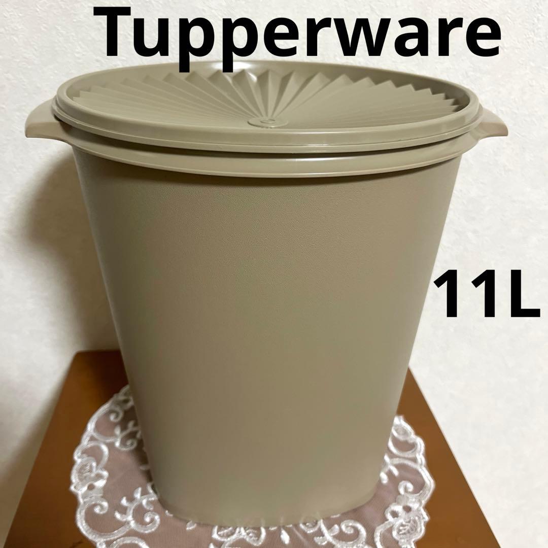 タッパーウェア マキシクイーンデコレーター 11L グレージュ - メルカリ