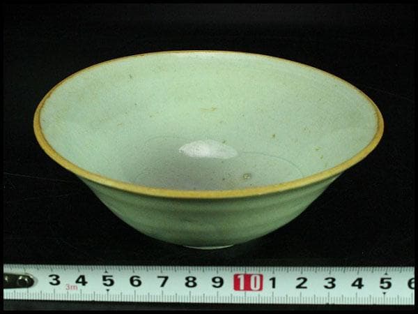 中国美術 青影 刻草紋 碗 茶道具伝来(K-RC995) 新品】茶碗 淡浅黄交趾 楓 山本一如 共箱入 | 錦玉堂オンラインショップ