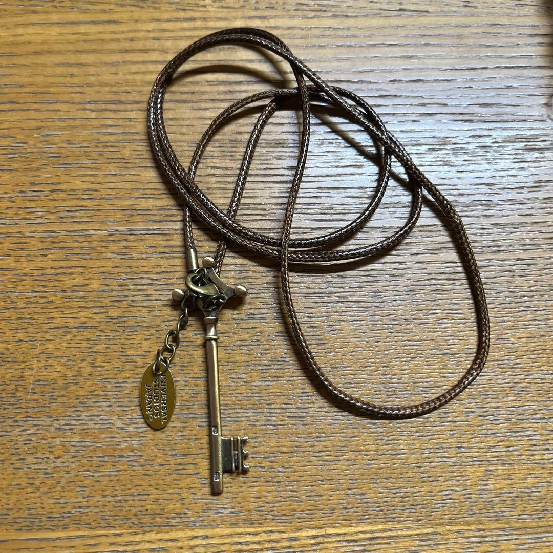 USJ 進撃の巨人 地下室の鍵 エレンネックレス - メルカリ