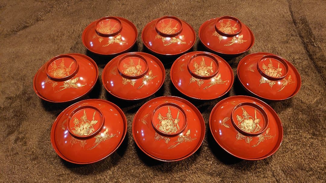 輪島塗　金蒔絵　蒔絵　沈金　華蝶の図　蓋椀　１０客 華61】輪島塗 螺鈿細工牡丹に蝶金蒔絵黒塗椀 六客 木製漆器 伝統工芸品