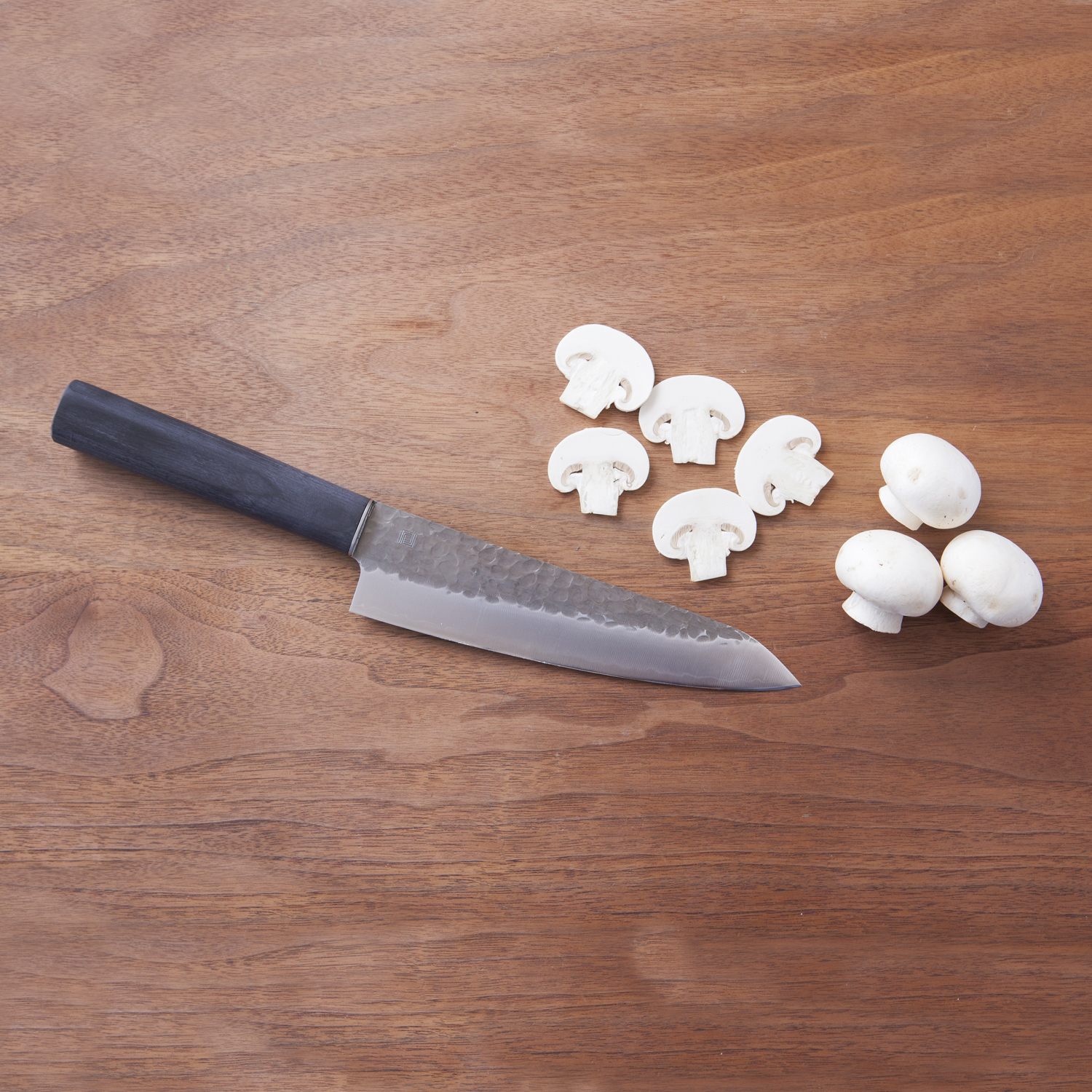 やまと/三徳包丁 -料理上手な男性に捧げるジェントルマンな三徳包丁